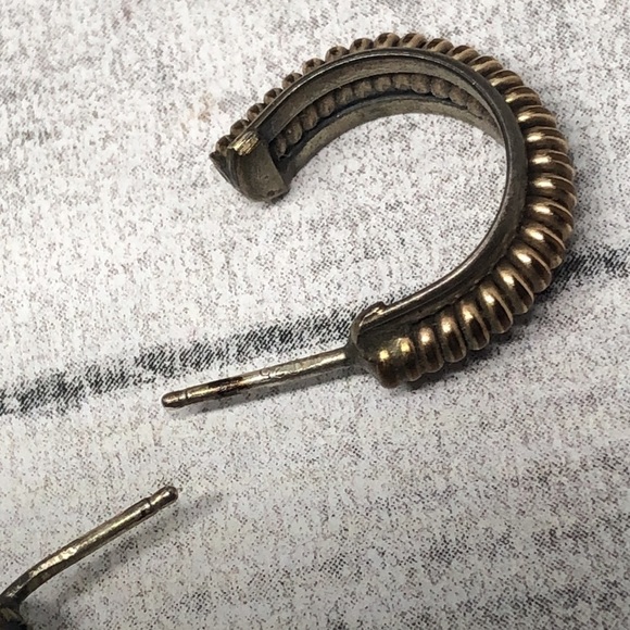 Vintage sterling silver 925 and brass mesh wire textured half hoop earrings. - Picture 4 of 7